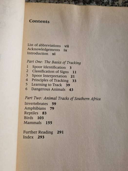 A Field Guide  Animal Tracks of Southern Africa LOUIS LIEBENBERG (tracking wildlife Note description