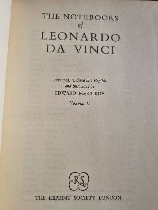 THE NOTEBOOKS OF LEONARDO DA VINCI Volume 1 & 2 Reprint Society 1954