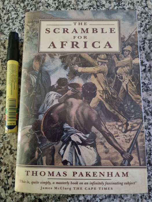 THE SCRAMBLE FOR AFRICA 1876 - 1912 THOMAS PAKENHAM ( softcover )