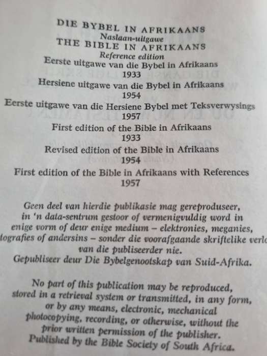 DIE BYBEL Naslaan Ou en Nuwe Testament Die Bybel Genootskap van Suid-Afrika with References 1957