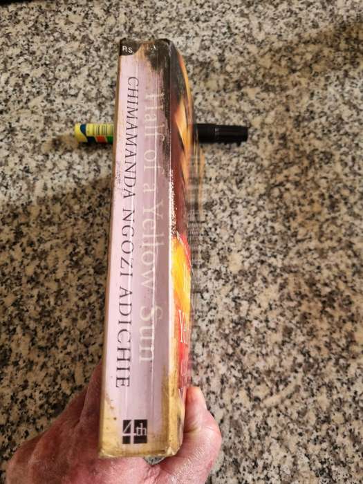 HALF A YELLOW SUN CHIMAMANDA NGOZI ADICHIE