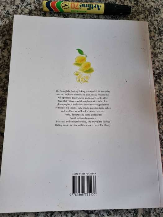 THE SNOWFLAKE BOOK OF BAKING  ( Snowflake Flour Cakes Breads cooking) (Softcover )