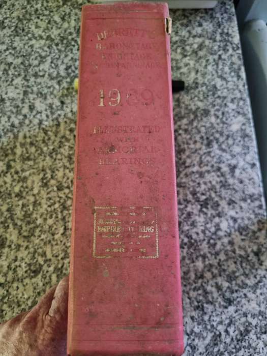 DEBRETT'S BARON ETAGE KNIGHTAGE & COMPANIONAGE 1969
