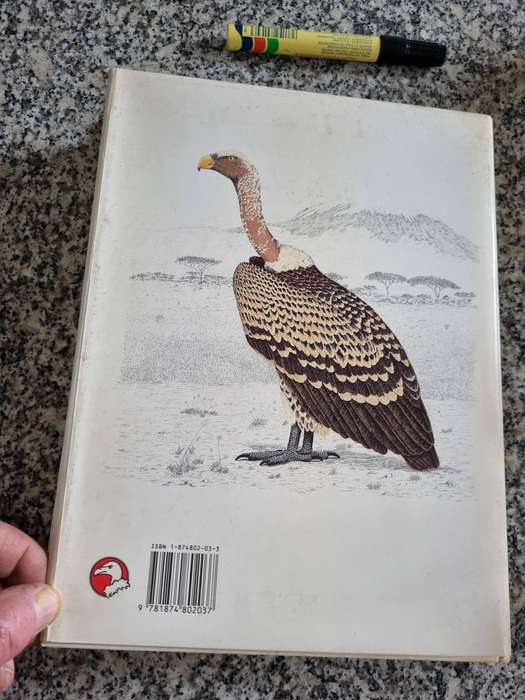 THE VULTURES OF AFRICA P MUNDY D BUTCHART J LEGER S PIPER ( Birds bird watching )
