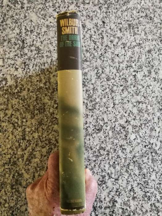 WILBUR SMITH THE DARK OF THE SUN Heineman Reprint 1972