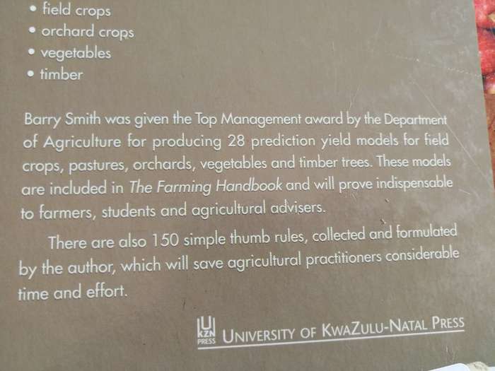 THE FARMING HANDBOOK BARRY SMITH  (  farming agriculture farm  )