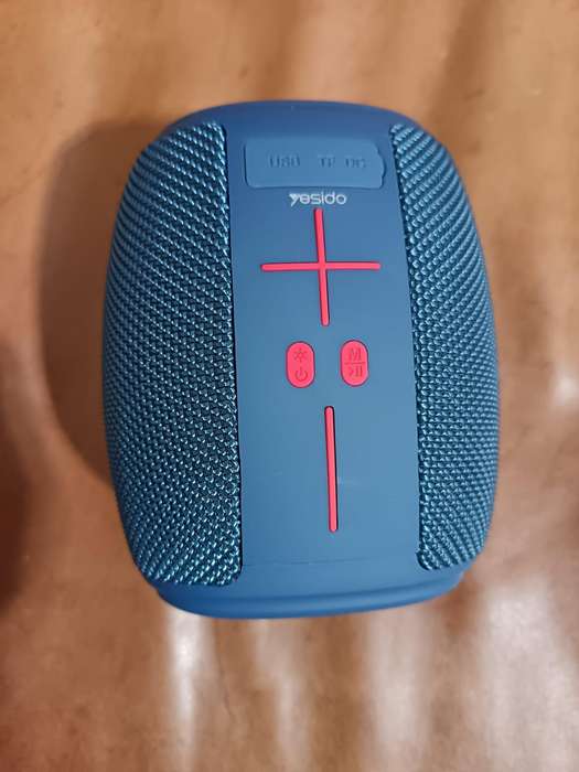 Yesido Wireless Speaker, RGB Display Fabric Texture, Mini Portable speaker