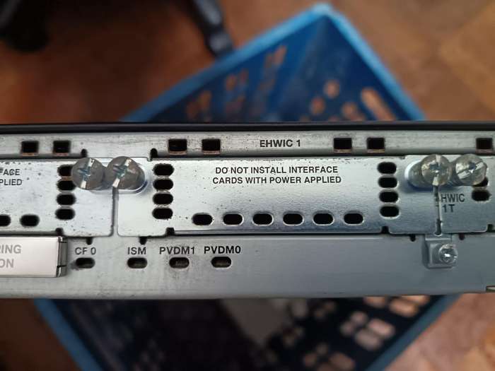 CISCO 2900 SERIES  CISCO 2901 ETHERNET ROUTER Network Switch