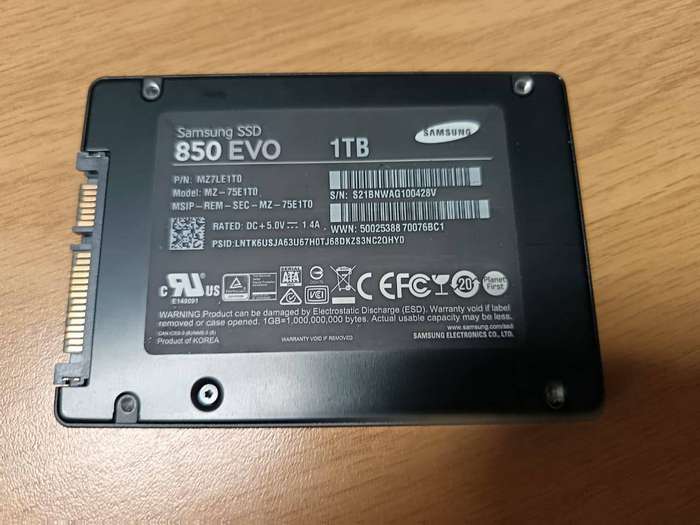 SAMSUNG Solid State Drive 850 EVO  1TB-MODEL MZ-75E1T0 -SSD