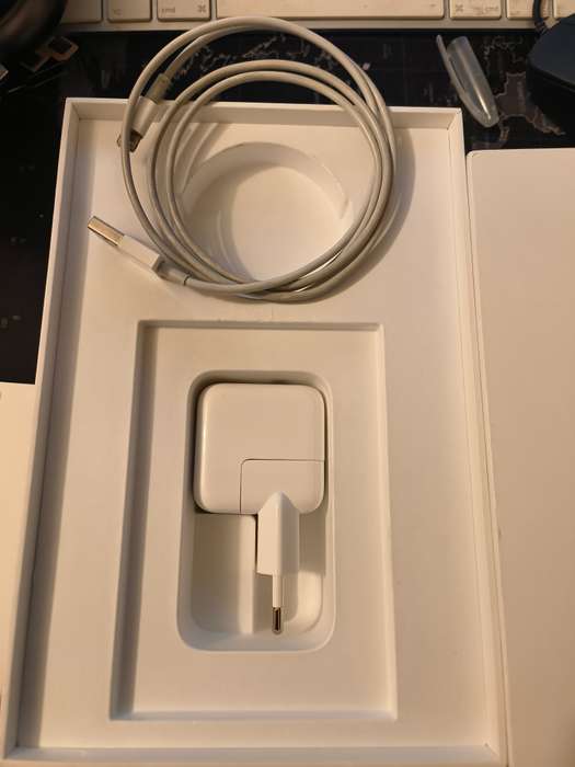 IPad Mini 5th Gen  64gig Wifi In Box