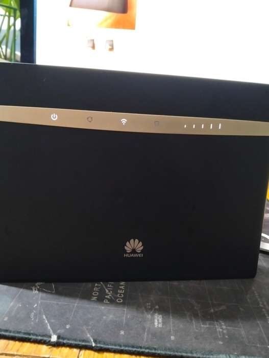 Huawei 4G Router model B525 (Read Ad)