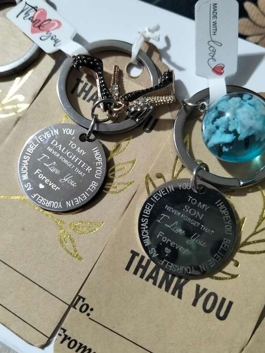 x2 Pcs Keychain - Daughter and Son