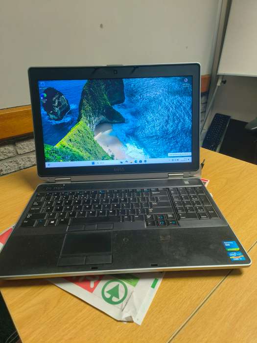 Dell LATITUDE E6530 i7 3rd gen Laptop