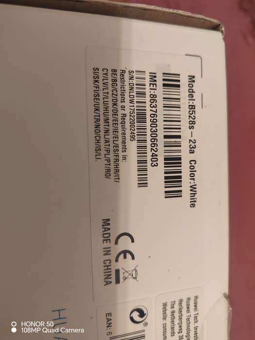 Huawei B528S-23A 4G/ LTE 300 Mbps Wi-Fi Router