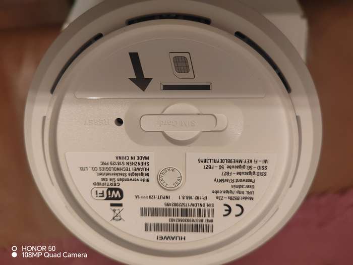 Huawei B528S-23A 4G/ LTE 300 Mbps Wi-Fi Router