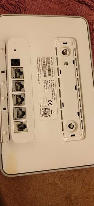 Latest Huawei 4G Router 3 Pro model B535 (It take a SIM CARD) up 64 users