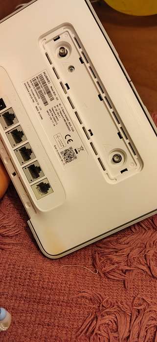 Latest Huawei 4G Router 3 Pro model B535 (It take a SIM CARD) up 64 users