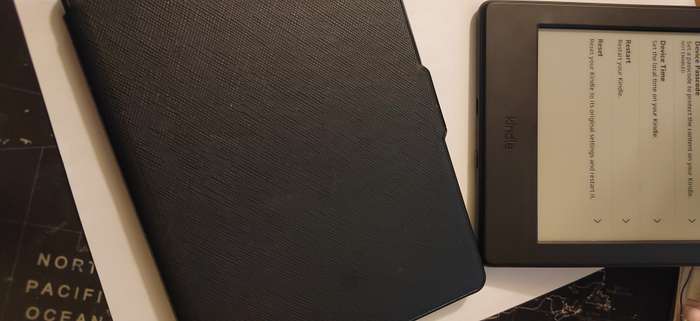 Amazon Kindle  8th Generation 6inch 4GB - Model G000 K9