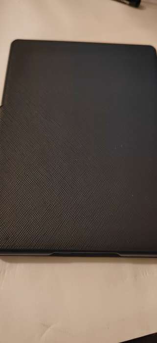 Amazon Kindle  8th Generation 6inch 4GB - Model G000 K9