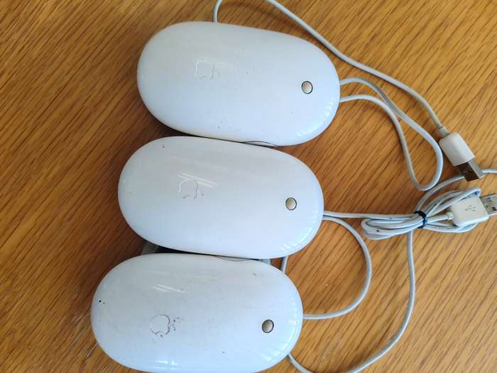 Apple wired mouse model A1152