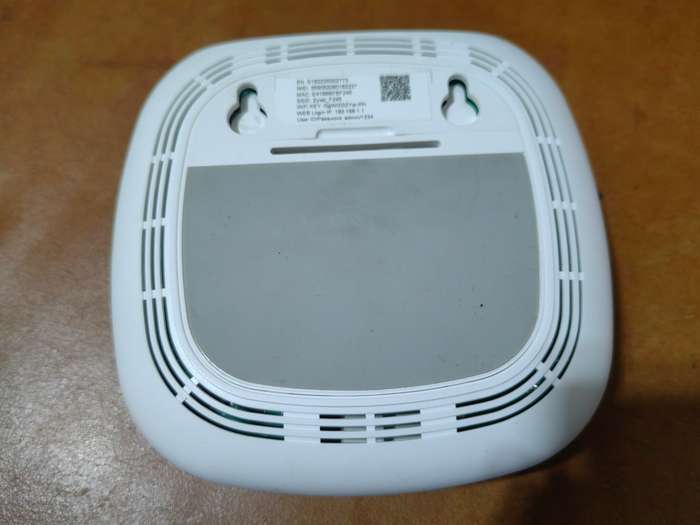ZYXEL LTE3202-M432 ROUTER (It take a SIM CARD)