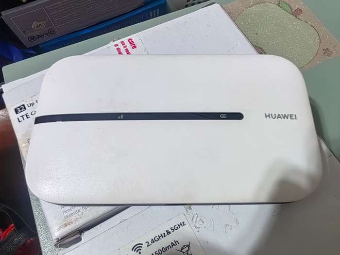 HUAWEI E5783-230a 4G LTE Router CAT7 - BRAND NEW SEALED