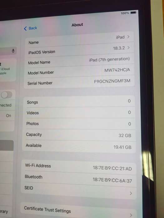 IPad 7th Gen  32GB Wifi