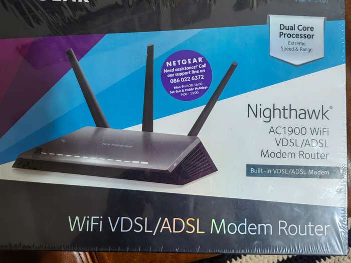 NETGEAR Nighthawk AC1900 model D7000v2, Doesn`t take a sim - SEALED