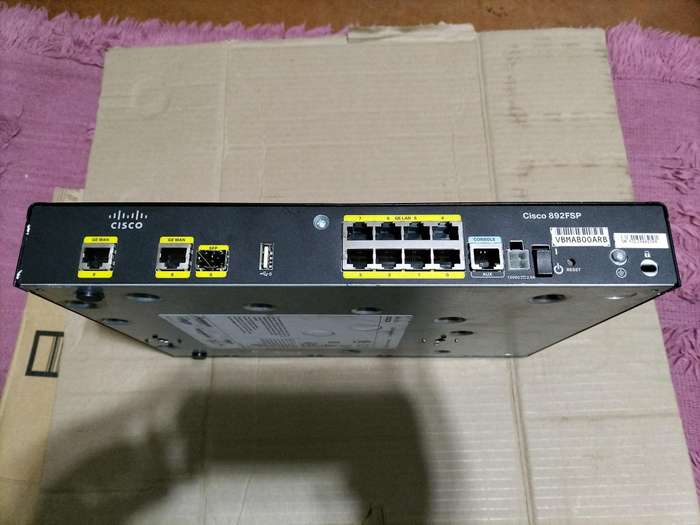 CISCO 890 SERIES CISCO 892FSP-Network Switch
