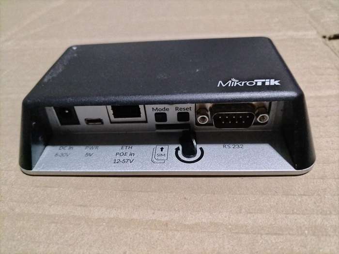 MikroTik  router R11e-LTE -  (It take a sim card) - network switch