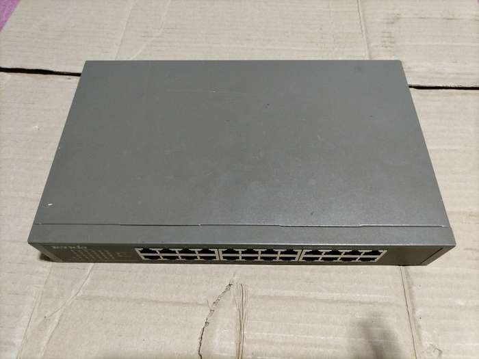 Tenda TEG1024D network switch