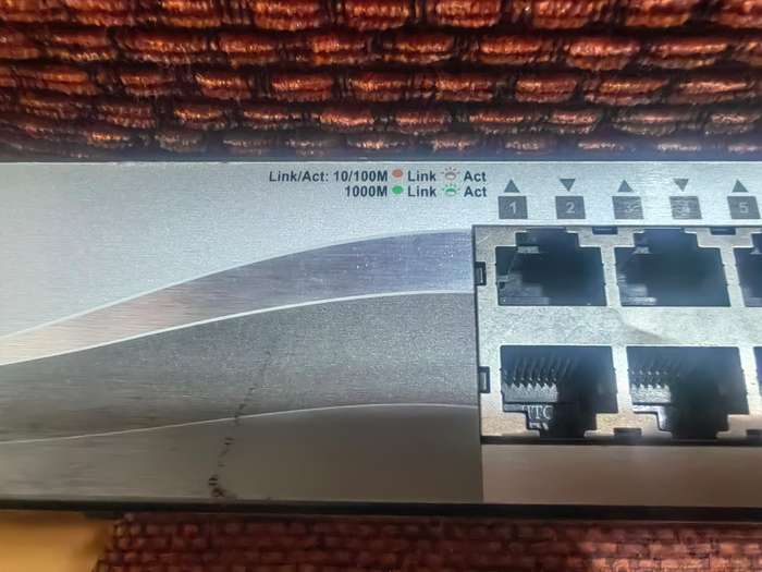 D-LINK  SWITCH DGS-1210-24