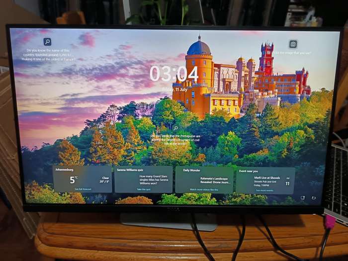 Dell UltraSharp U2715H 27-Inch Screen LED-Lit Monitor 2560 X 1440