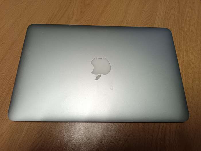 MacBook Air 11  2014