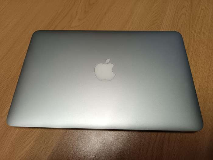 MacBook Air 11  2014