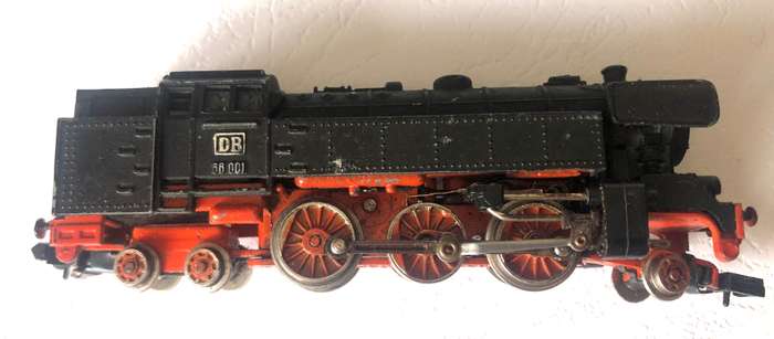 Arnold Rapido n-gauge train and rolling stock