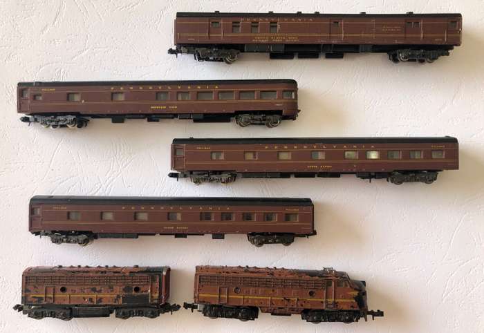 Trix loco and rolling stock n-gauge