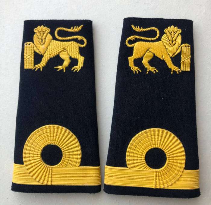 SA Navy Sub Lieutenant slip on shoulder ranks