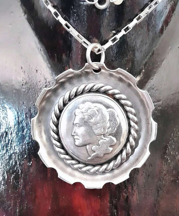 Collectable sterling silver pendant by Swedish silversmith Birger Haglund (19182006).