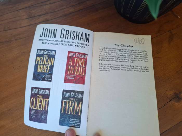 Softcover novel: The Chamber by John Grisham