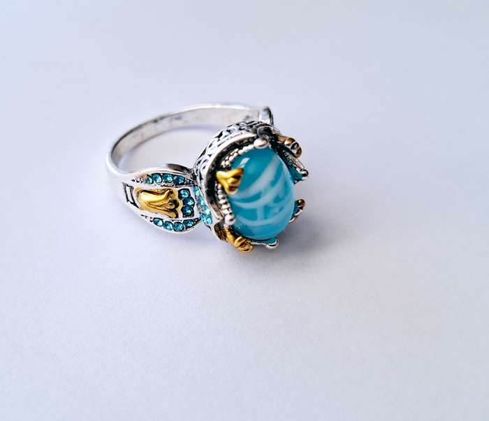 New Vintage alloy and synthetic cubic zirconia ring - Size 13