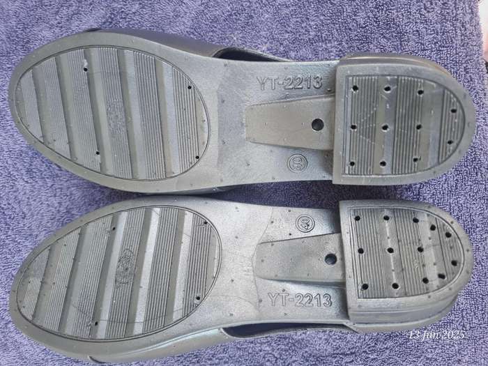NEW ladies peep toe sandal - 40/6