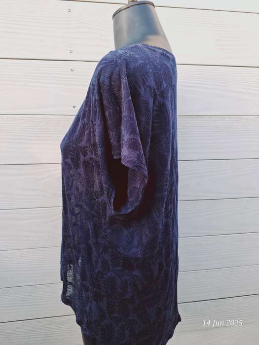 Sheer navy top - L