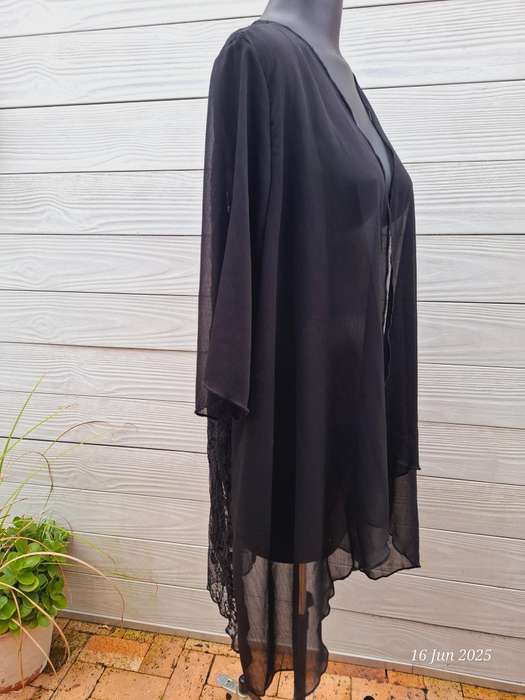 Short sleeve embroidery lace kimono Size 3XL