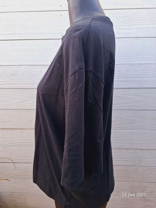 Foschini black tshirt - L