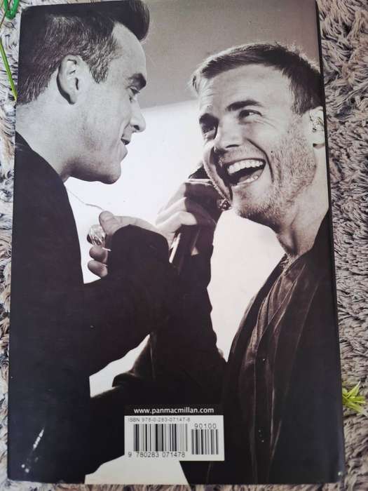 Hardcover with dust jacket: Robbie and Gary by Paul Scott