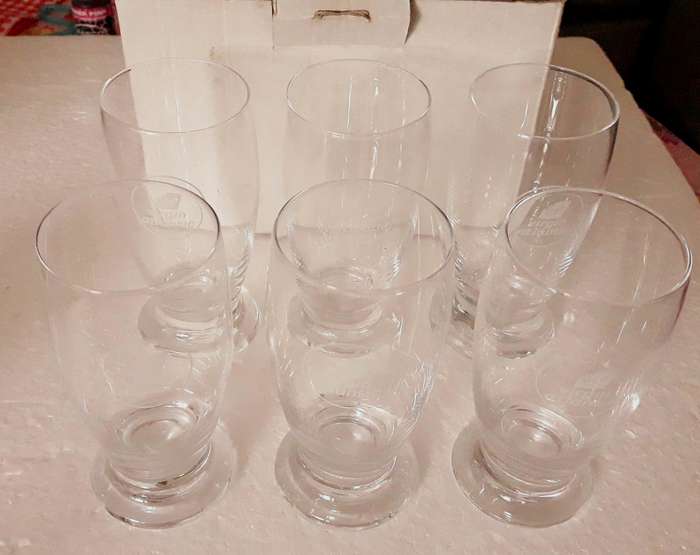 Virgin Atlantic Airways Carton Box of Six Tray Glasses
