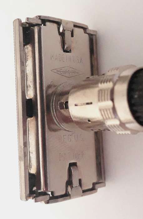 Vintage Gillette 1969(O3) Super Adjustable 109 Safety Razor