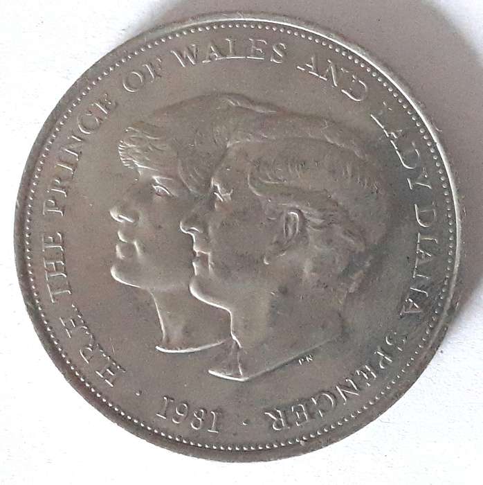 1981 Prince Charles and Lady Diana Wedding Crown