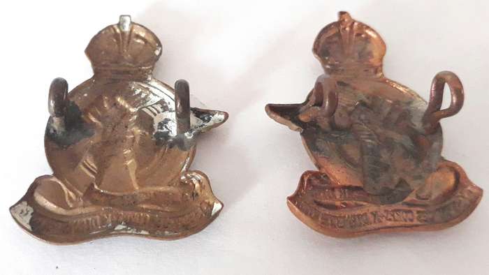 World War Two UDF Q Services Corps Collar Badges
